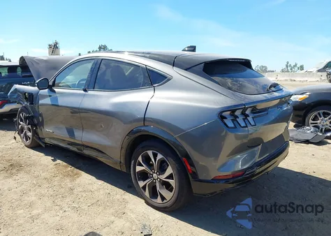 2021 Ford Mustang Mach-E Premium from USA, damaged, VIN 3FMTK3R72MMA19527